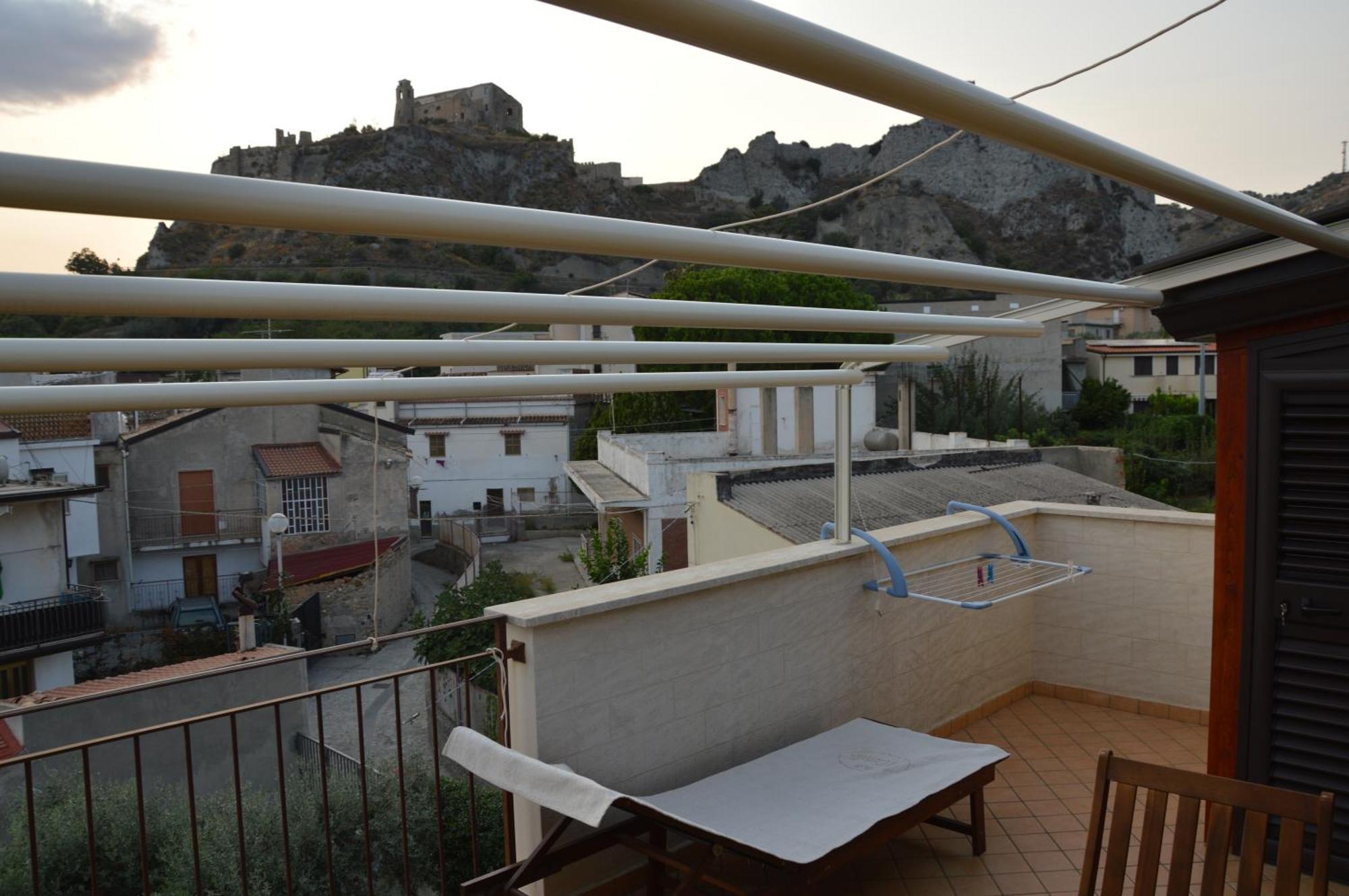 B&B E Casa Vacanza Al Castello Roccella Ionica Exterior photo